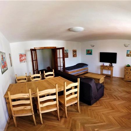 Apartment Galerie Marie Чески-Крумлов Экстерьер фото